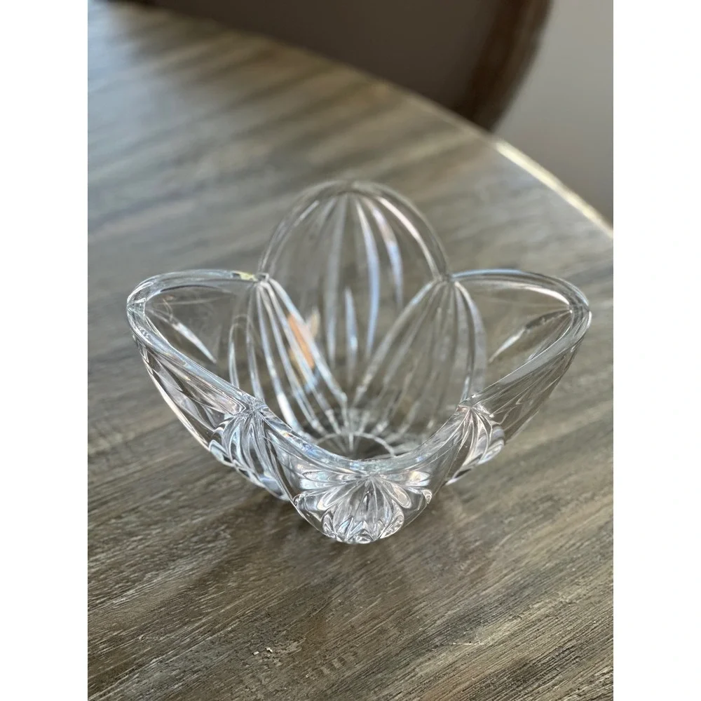 Mikasa San Larenz Crystal Glass Bowl Reamer Elegant Server Kitchenware‎